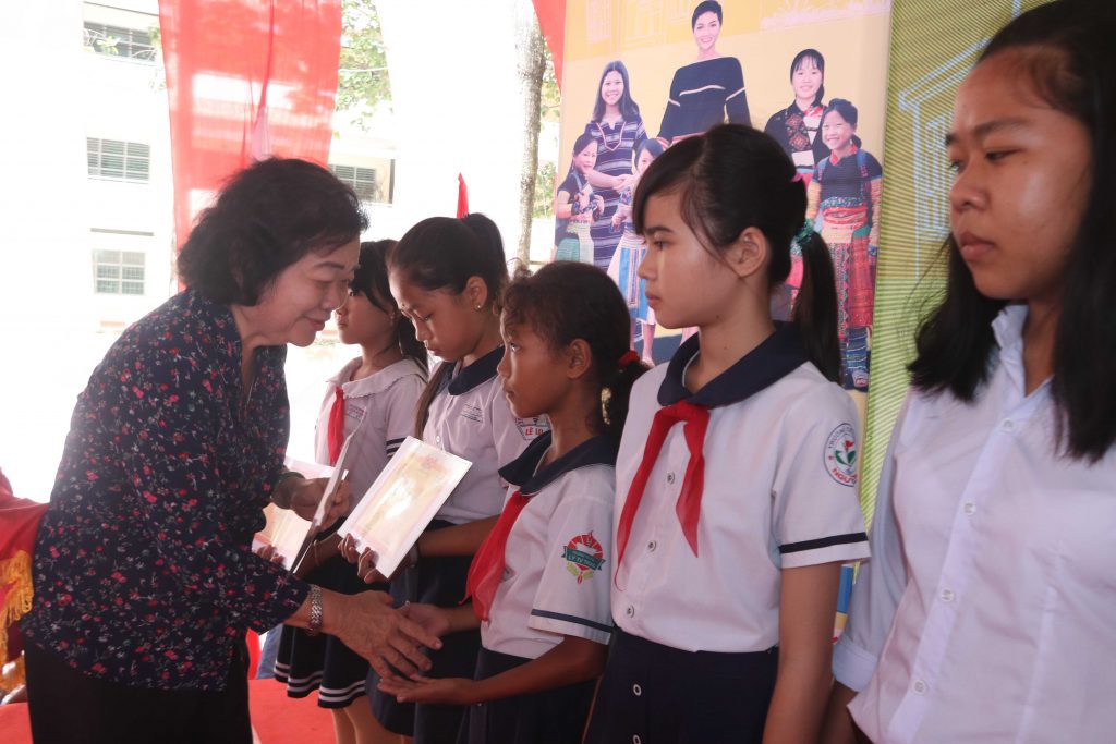 Mở đường tới Tương lai – Trao học bổng cho 147 học sinh sinh viên dân tộc thiểu số tại Đồng Nai