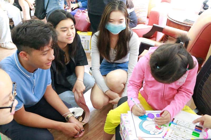 Heartbeat Vietnam SSIS Club Raises 85,000,000 VND for Heartbeat Vietnam