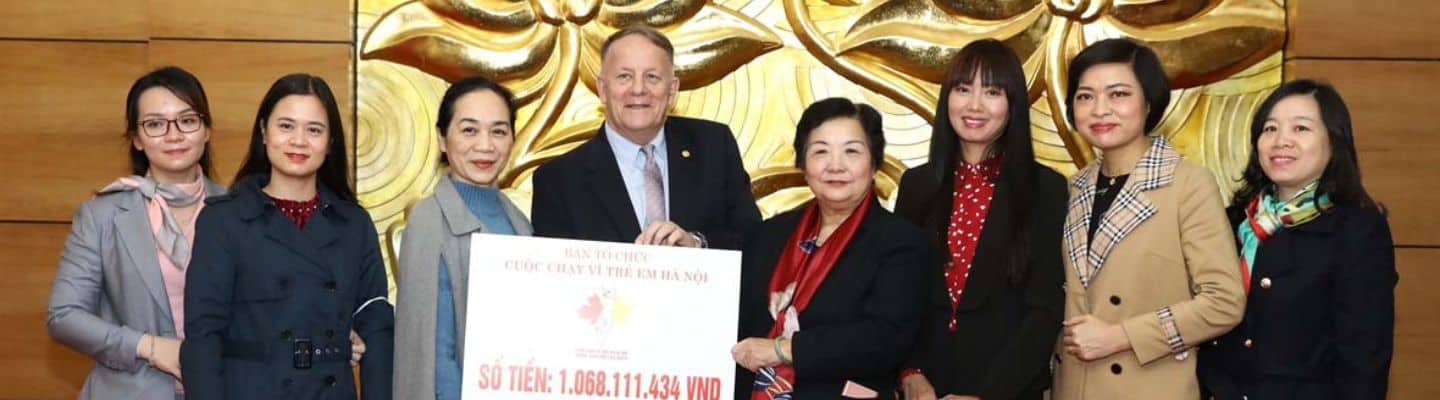 The Vietnam – Canada Friendship Association Hand The Funds Raised From The Hanoi Run For Children 2019 To Its Beneficiaries