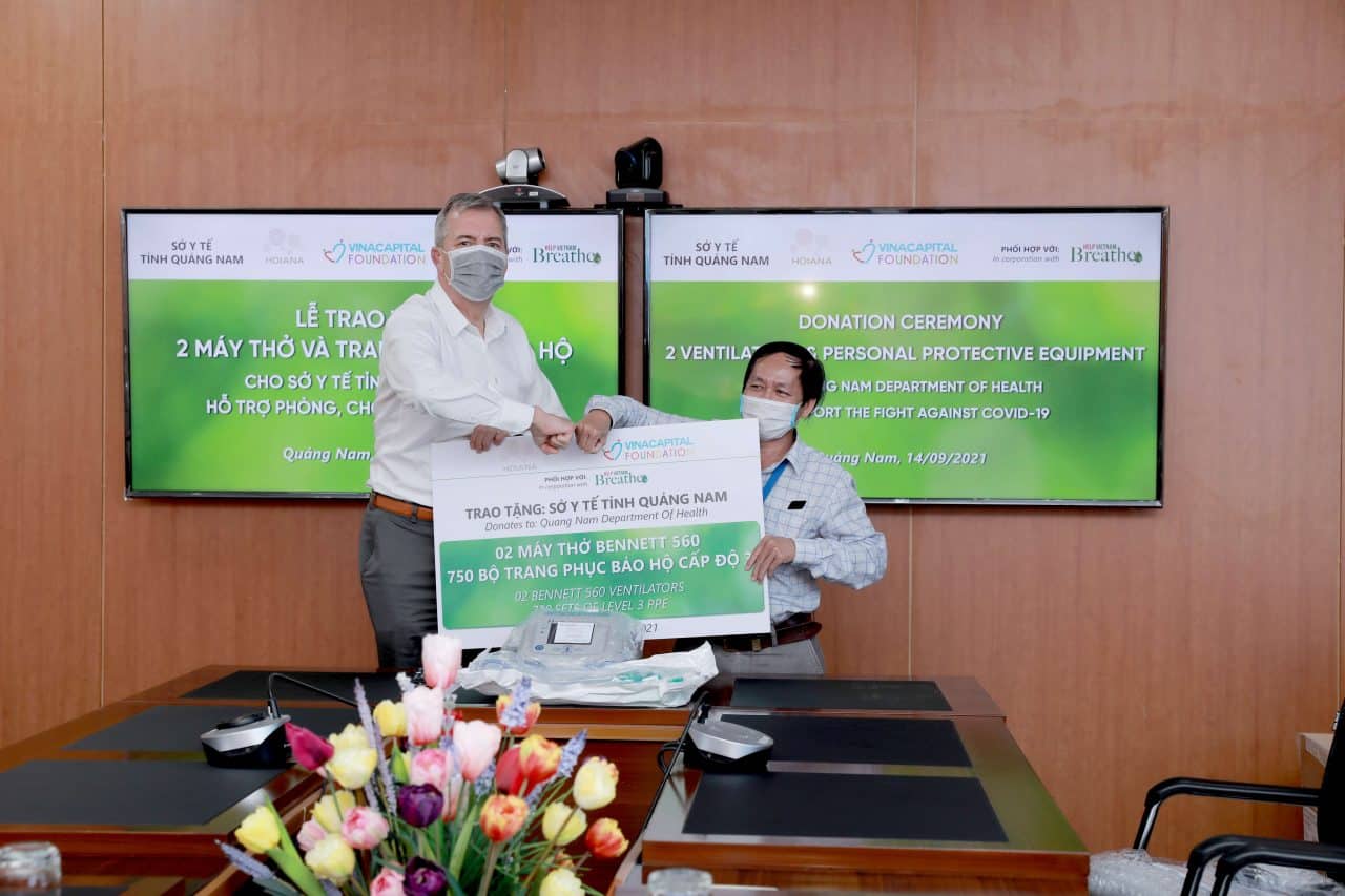 Hoiana Integrated Resort and VinaCapital Foundation Donate 2 Ventilators And Personal Protective Equipment To Quang Nam Province