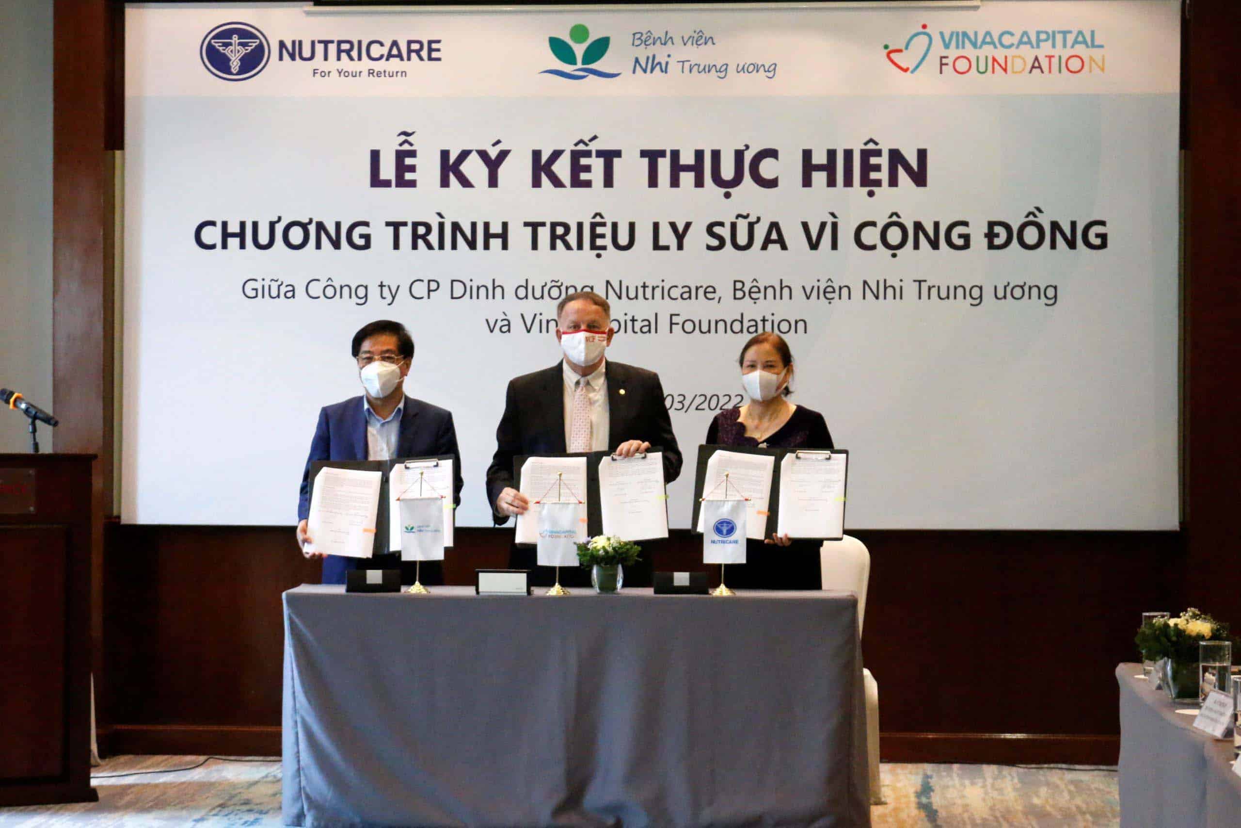 Implement the "Millions of glasses of milk for community" program in Vietnam National Children's Hospital and Ho Chi Minh City Children's Hospital 2 to support pediatric patients with cancer
