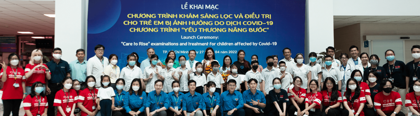 “Care to Rise – Yêu thương Nâng bước” program implements examinations and treatment for children affected by Covid-19