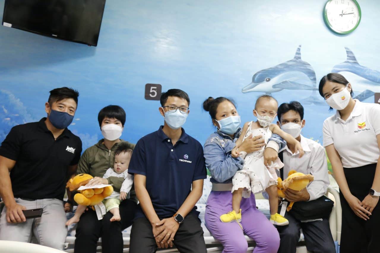 Jetts Vietnam Marathon successfully saved the lives of 2 children with congenital heart defects