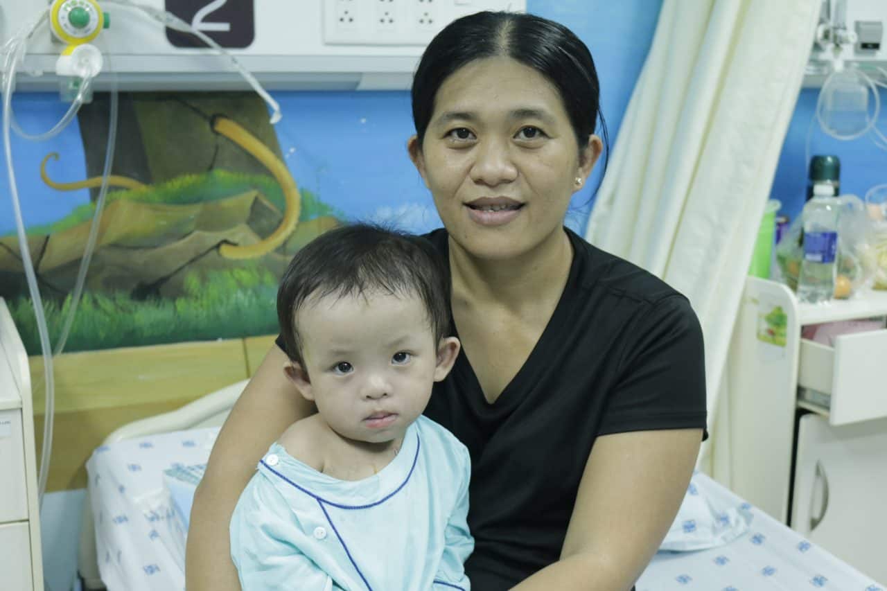 Save the hearts of twins Bao Chau and Ngoc Chau