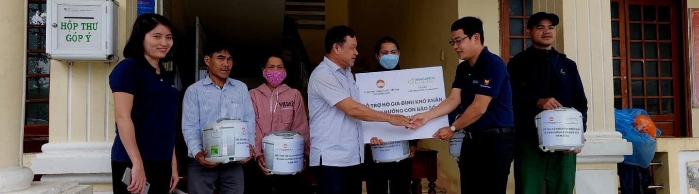 VinaCapital Foundation hỗ trợ bão lụt cho bà con Quảng Ngãi tại miền Trung