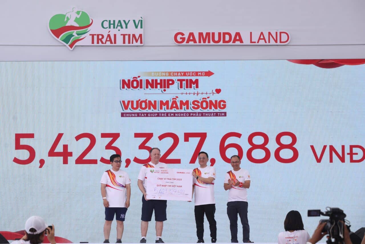 Run For The Heart 2023 successfully raised more than 5 billion VND to save children with congenital heart defects