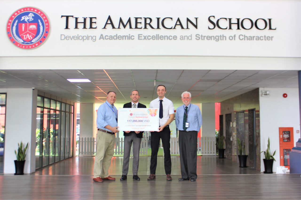 The American School donates 117 million dongs to Heartbeat Vietnam to help save children with congenital heart defects