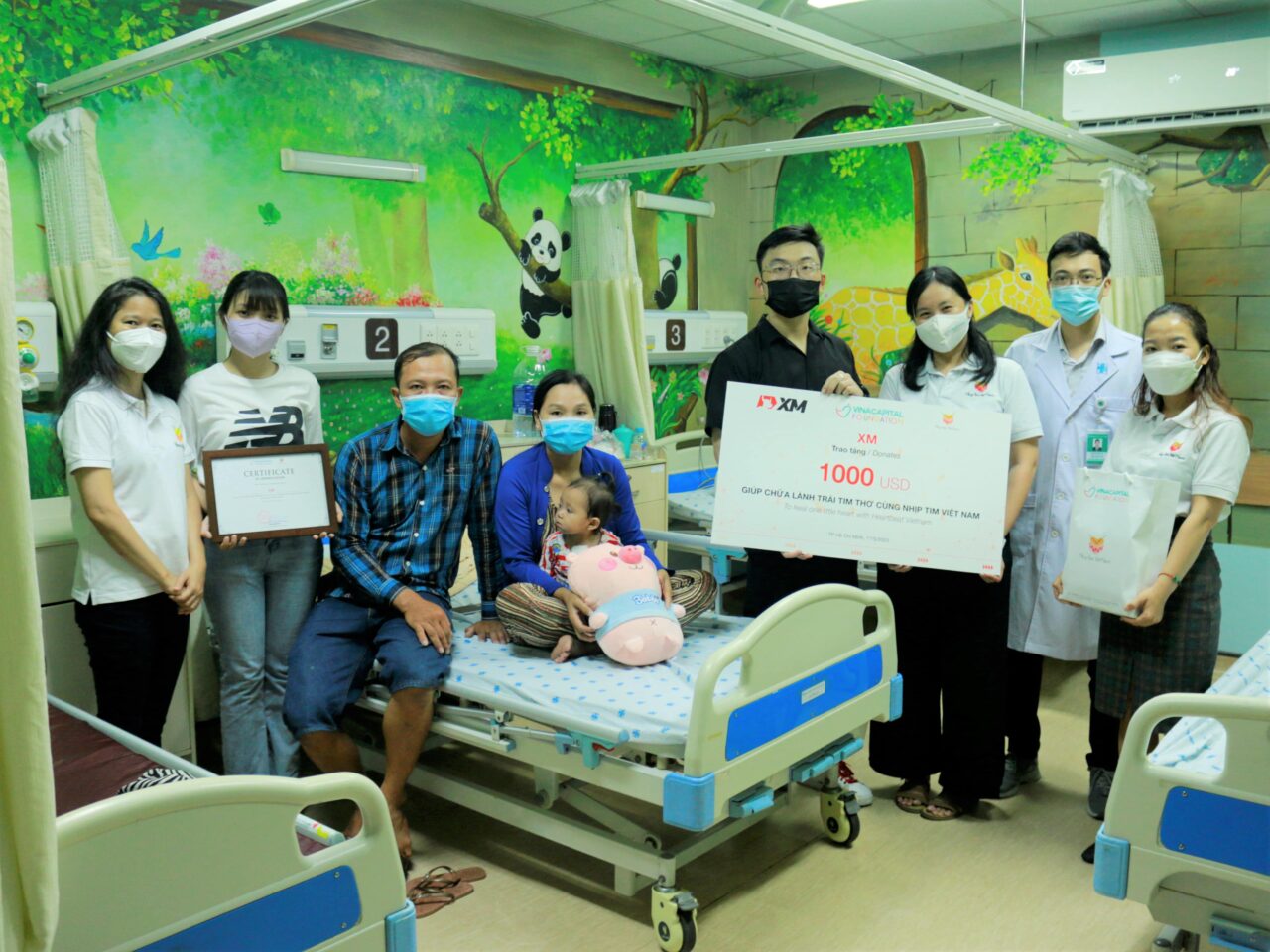 XM donates 1,000 USD to support disadvantaged children with congenital heart defects