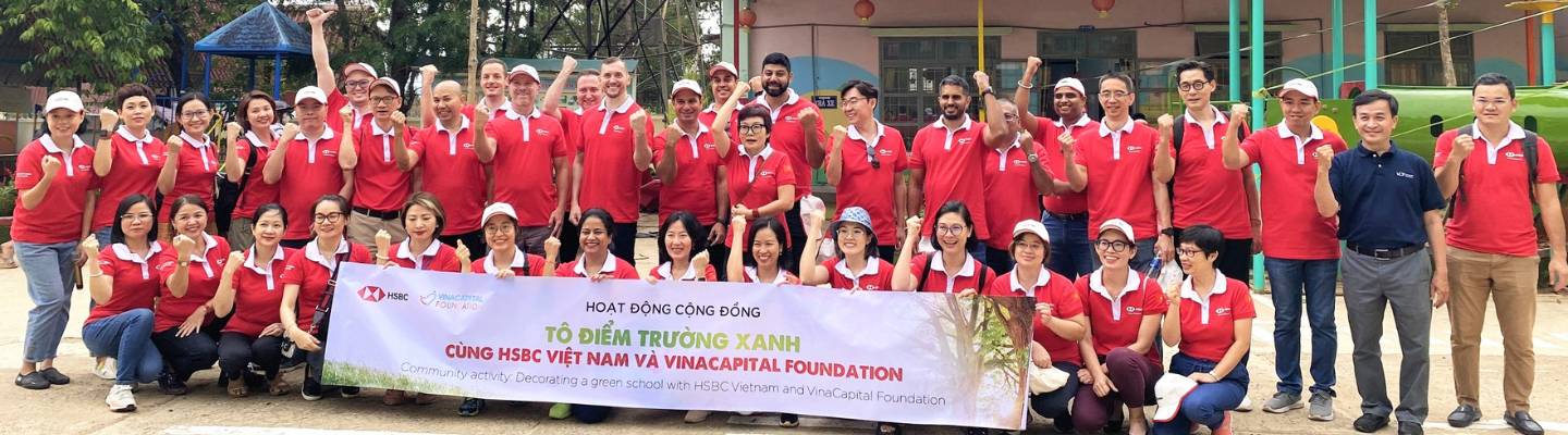 Decorating a green school with HSBC Vietnam and VinaCapital Foundation