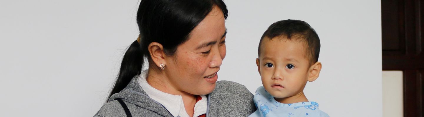 Vietnam Access America and Heartbeat Vietnam visit children undergoing treatment for congenital heart defect at Tam Duc Heart Hospital