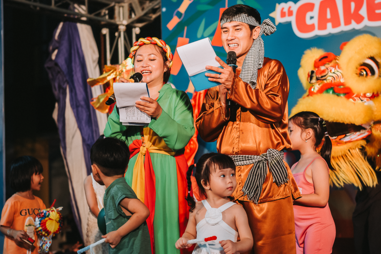 The “Care to Rise” program brings the joy of the Mid-Autumn Festival to underprivileged children