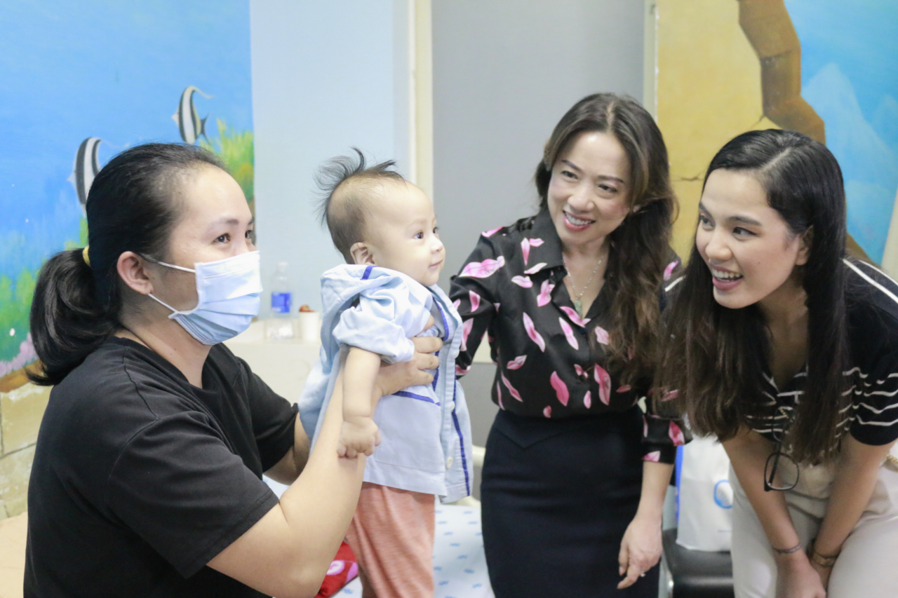 Vietnam Access America accompanies Heartbeat Vietnam to heal the hearts of Gia Hao and Thien Diem