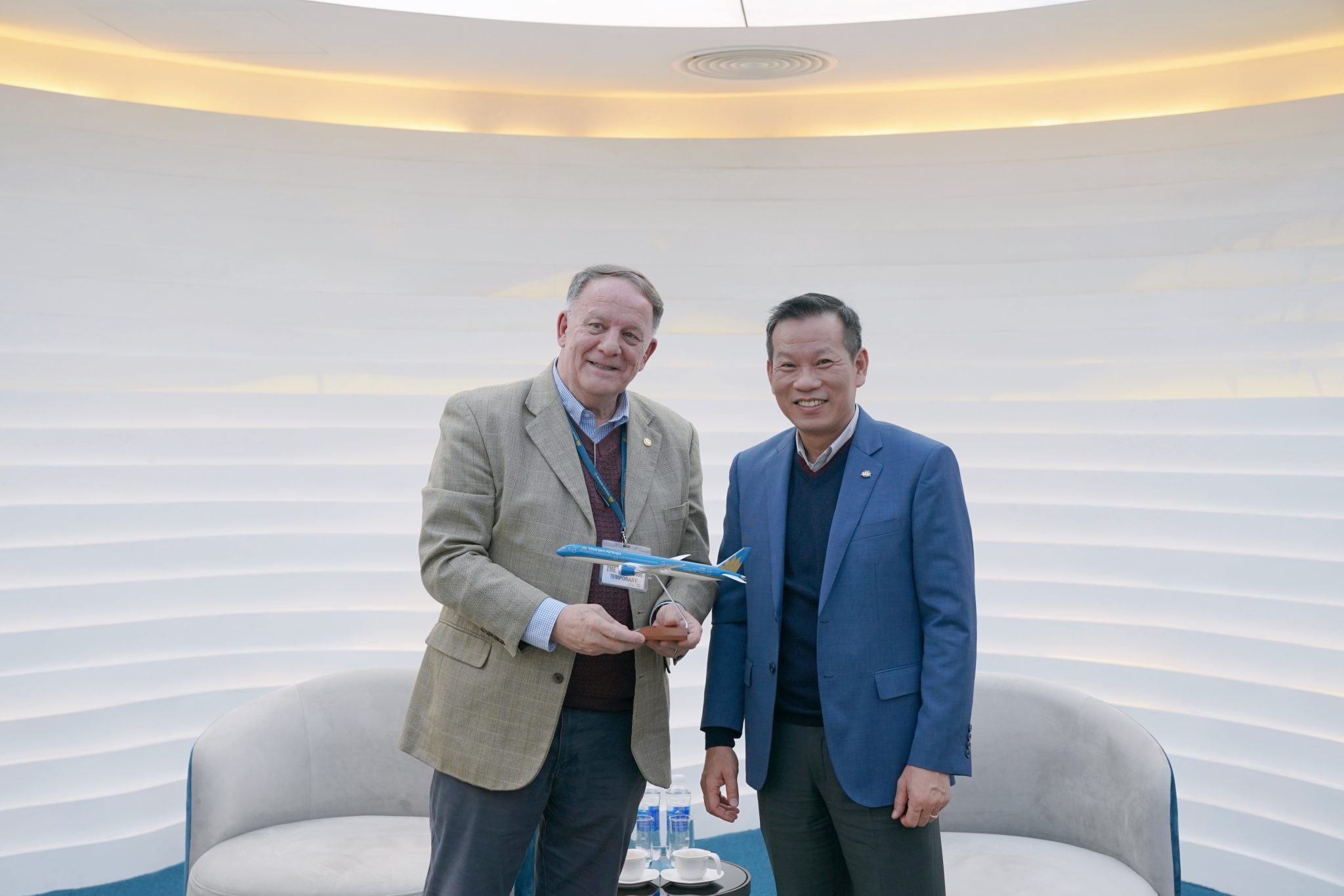 Vietnam Airlines joins VinaCapital Foundation’s Rural Outreach Clinics program on the journey of identifying disadvantaged children with congenital heart defects