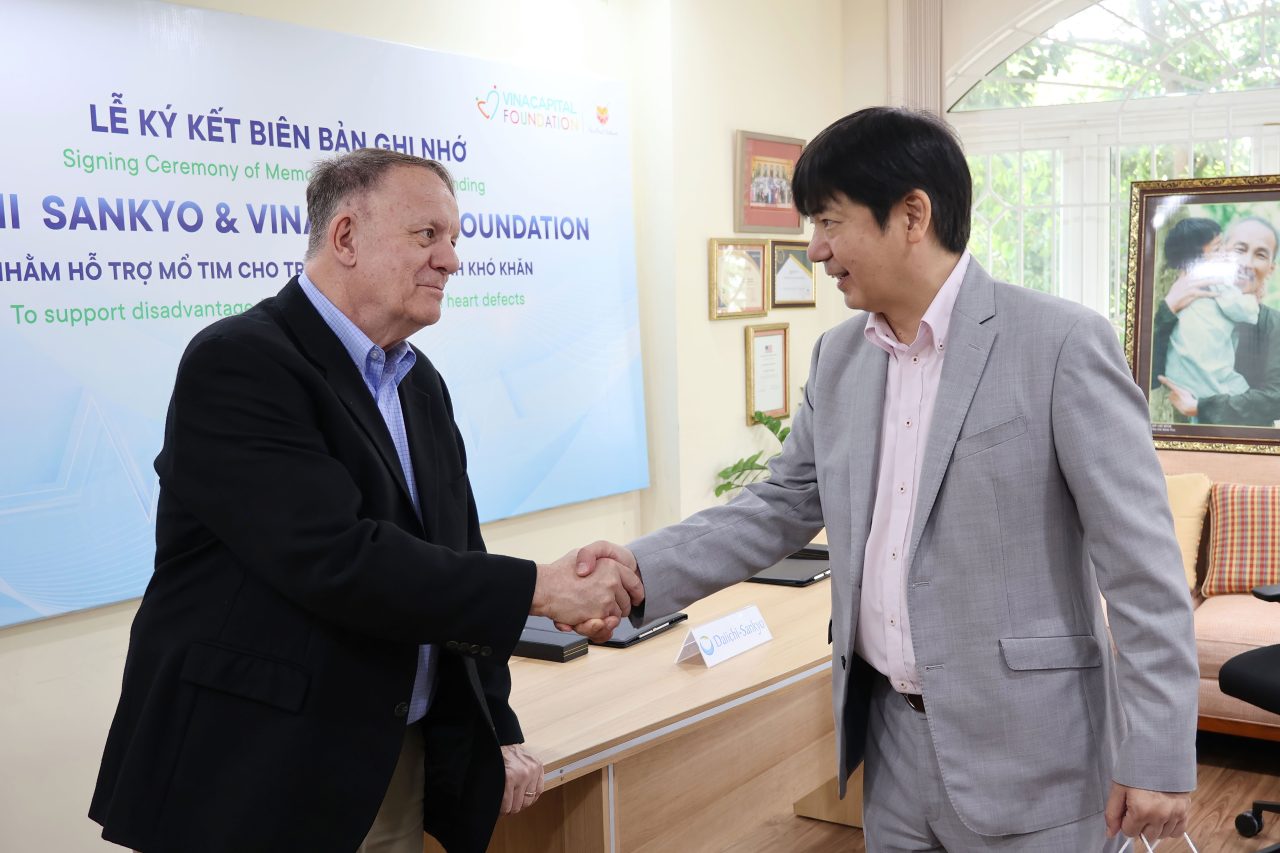 Daiichi Sankyo supports Heartbeat Vietnam with a 365 million VND donation to children’s heart surgeries