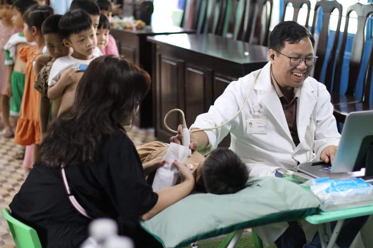 Nearly 4,000 children in Quang Nam received free heart screenings