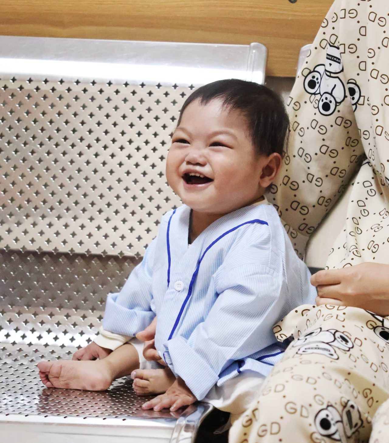 VinaCapital Group and Heartbeat Vietnam bring hope to children undergoing congenital heart surgery