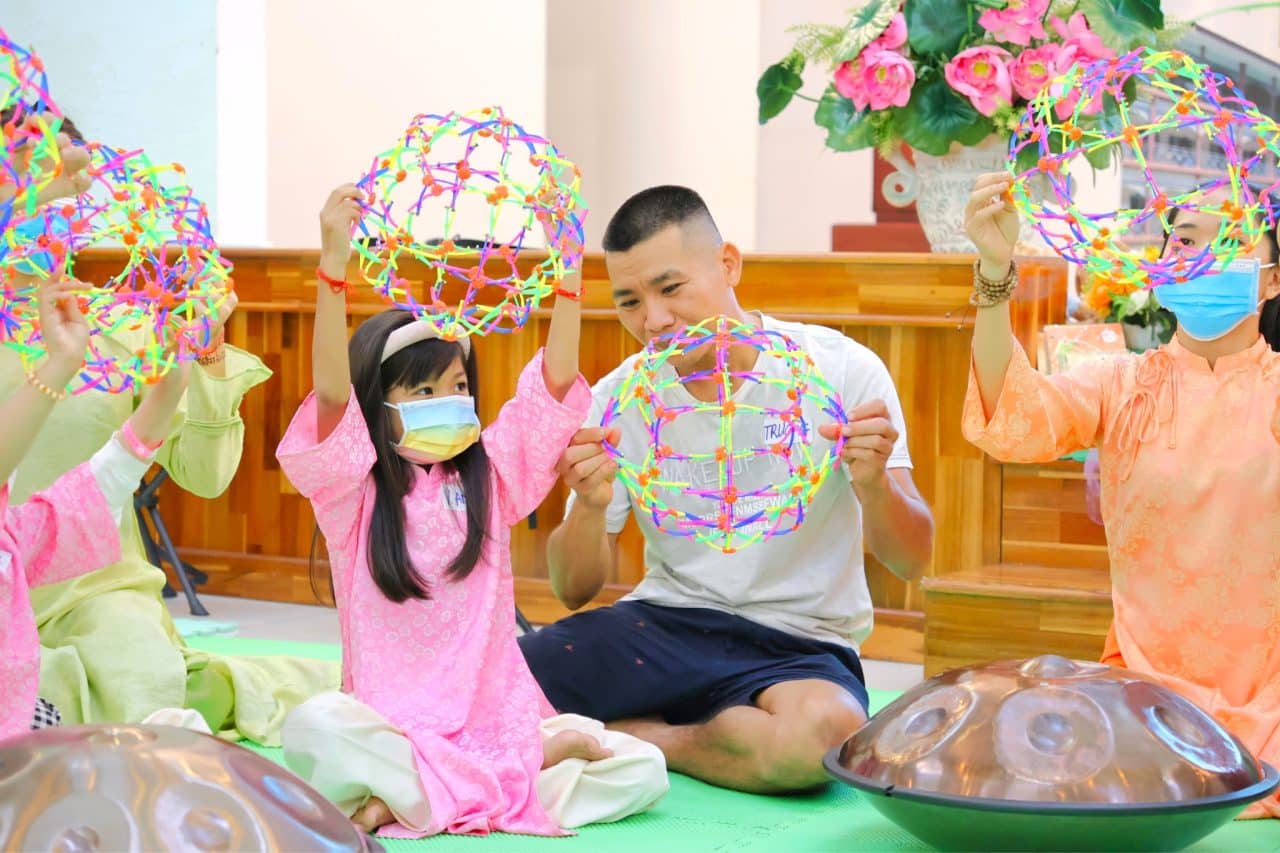 CanCham and VinaCapital Foundation brought springtime joy to young cancer patients