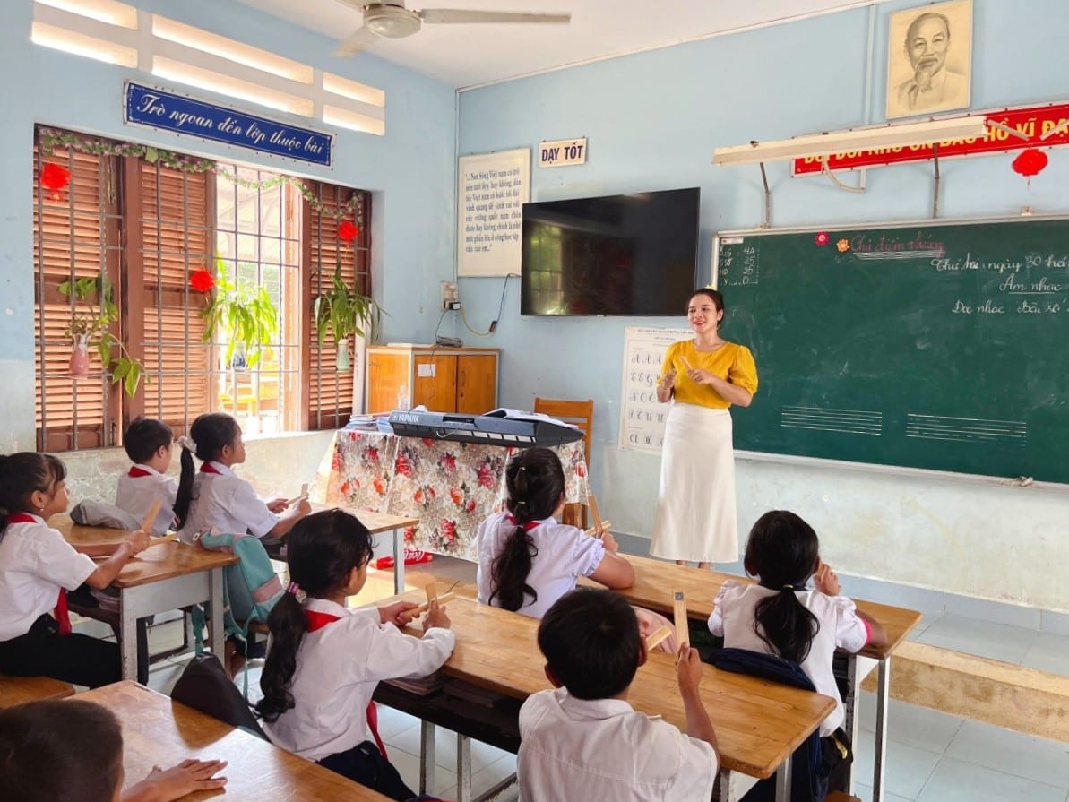 Học bổng Mở đường đến Tương lai tiếp bước hành trình đến trường của Đậm