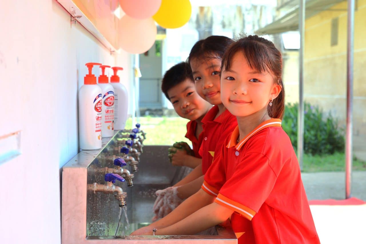 New Balance and Chung Jye Group Work with VinaCapital Foundation to Bring Clean Water to Schools for Children in Mountainous Areas of Thai Nguyen Province