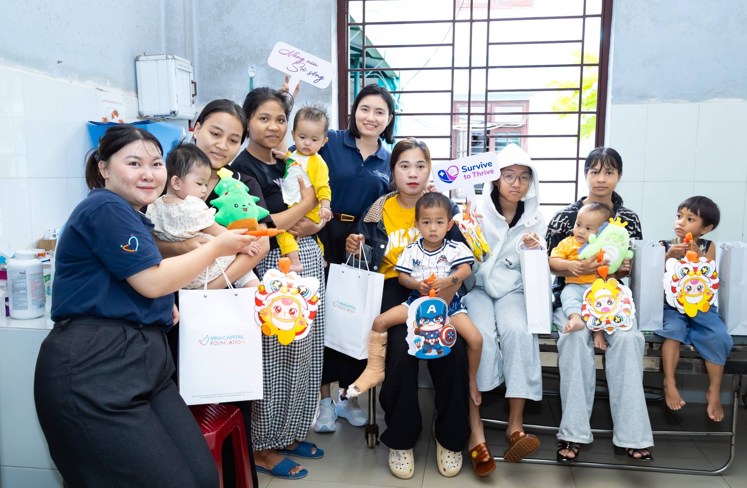 Small gifts, big warmth for children in remote areas
