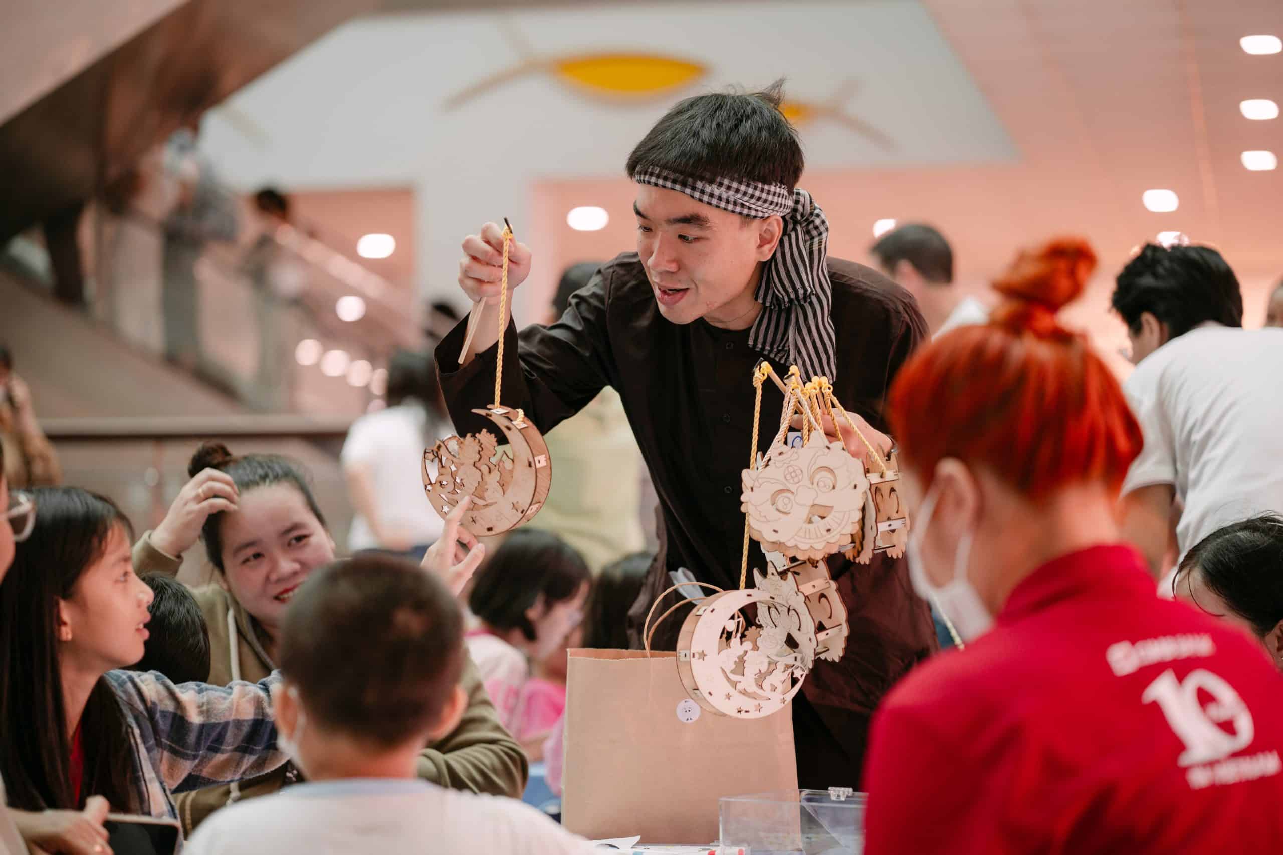 A loving Mid-Autumn Festival at City Children’s Hospital
